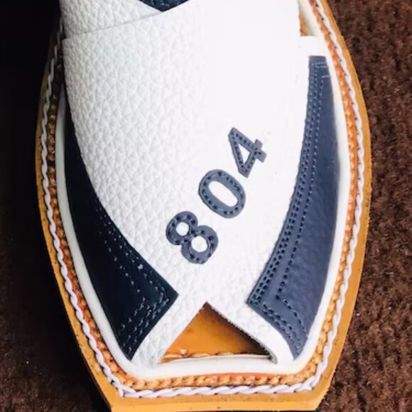 Handmade Kaptaan Chappal: Peshawari Leather Sandals, Traditional Style - Picture 8 of 11